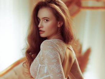 AlenaVeriko webcam model stream image