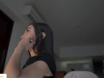 belle_adrienne webcam model stream image