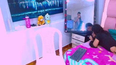 Sophi_and_jack webcam model stream image