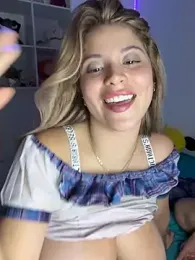 _Alicee_1 webcam model stream image