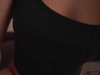 Eva_ webcam model stream image