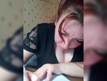 MiaLovely webcam model stream image