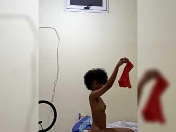 Royal-chat webcam model stream image