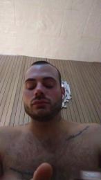 Viki84 webcam model stream image