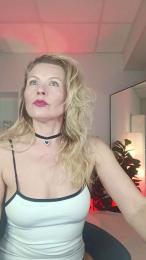 Julia__Giulia webcam model stream image