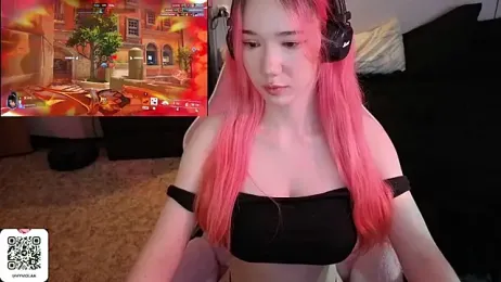 Maya_Viola webcam model stream image