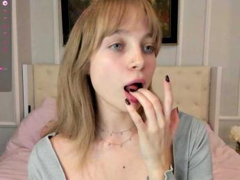 LISABABYMETAL webcam model stream image