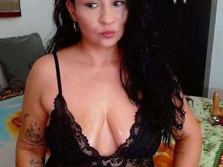 alessiamoon webcam model stream image