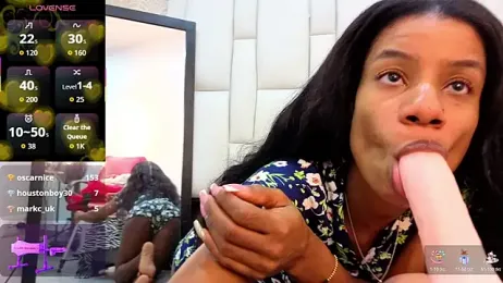 dafnnelewis webcam stripchat model stream image