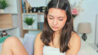 HildredUrive webcam model stream image