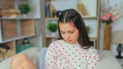 HildredUrive webcam cam4 model stream image