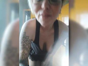 TilyTily webcam bongacams model stream image