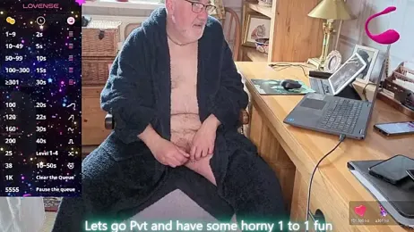 Adamdaddybear webcam model stream image