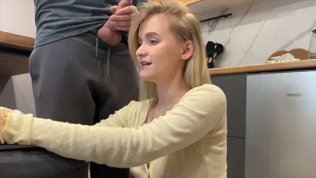 Adelovenick webcam stripchat model stream image