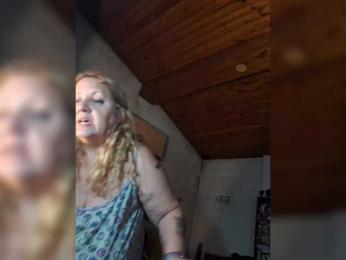 Leoncarpita webcam bongacams model stream image