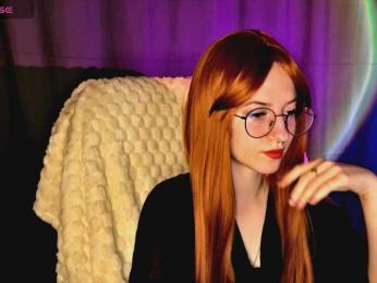 HeyAlise webcam model stream image