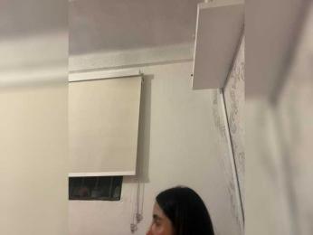 SallyeLeins webcam model stream image