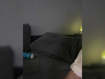 Cherry-lips webcam bongacams model stream image