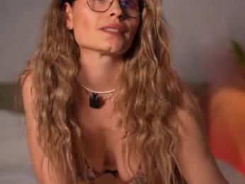 brandywhite webcam model stream image