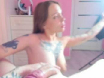 couple-tats webcam bongacams model stream image