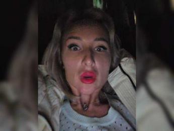 ARotikA1 webcam model stream image