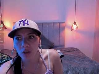 abril-fox webcam model stream image