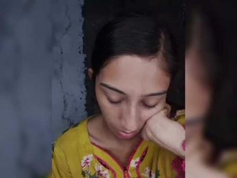 AlinaPopy webcam model stream image