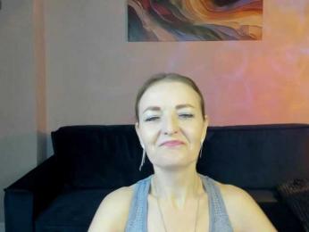 Angelina-Relax webcam bongacams model stream image