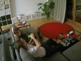 voyeurcam-julmodels-living-4 webcam model stream image