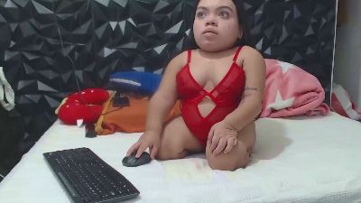 mini_michelle_ webcam model stream image