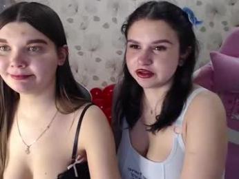 kiss_tori_ webcam model stream image