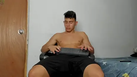 andrew_rose_ webcam model stream image