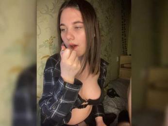 ohyet-kiss webcam model stream image