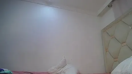 Devil_group_ webcam model stream image