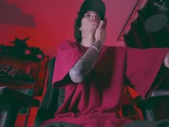 olliver___y webcam model stream image