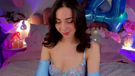 ElsaYoung webcam model stream image