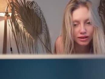 polynessia webcam model stream image