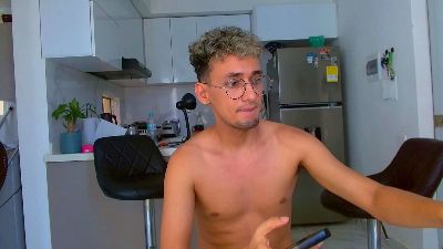 twoboyshot24 webcam cam4 model stream image