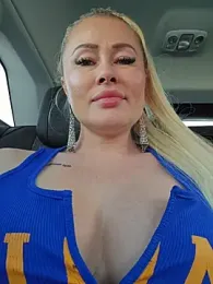 MILFBARBY webcam model stream image