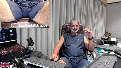 OnlineBossUK webcam model stream image