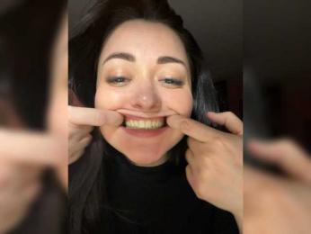 Brigittaa webcam model stream image