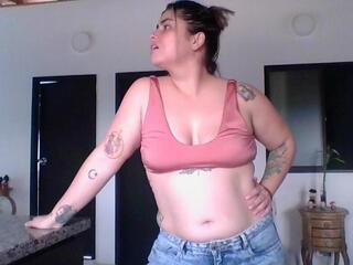 Juliietha Servas webcam model stream image