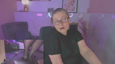 AlexandraKind webcam cam4 model stream image