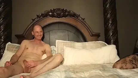 AllOiledUp webcam model stream image