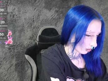 YoungAlice1 webcam model stream image