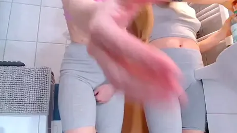 llovers4u2 webcam model stream image