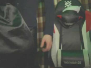 CUMshotik23 webcam model stream image