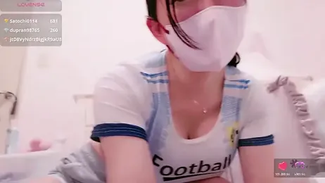 maii- webcam stripchat model stream image