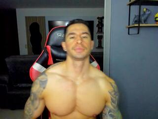 Uxio X webcam flirt4free model stream image