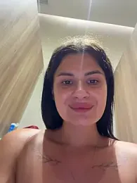 MiraReach webcam stripchat model stream image